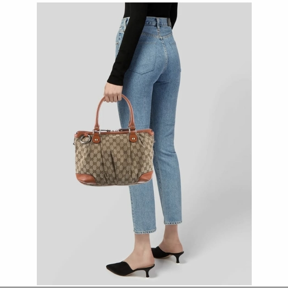 GUCCI GG Canvas Sukey Top Handle Bag - Picture 6 of 12